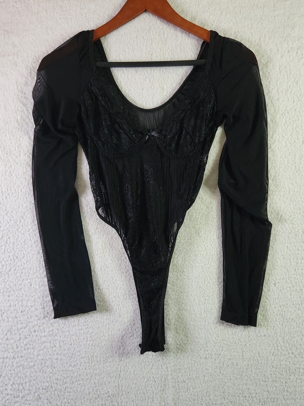 Elegant Black Lace Long-Sleeve Bodysuit - Women